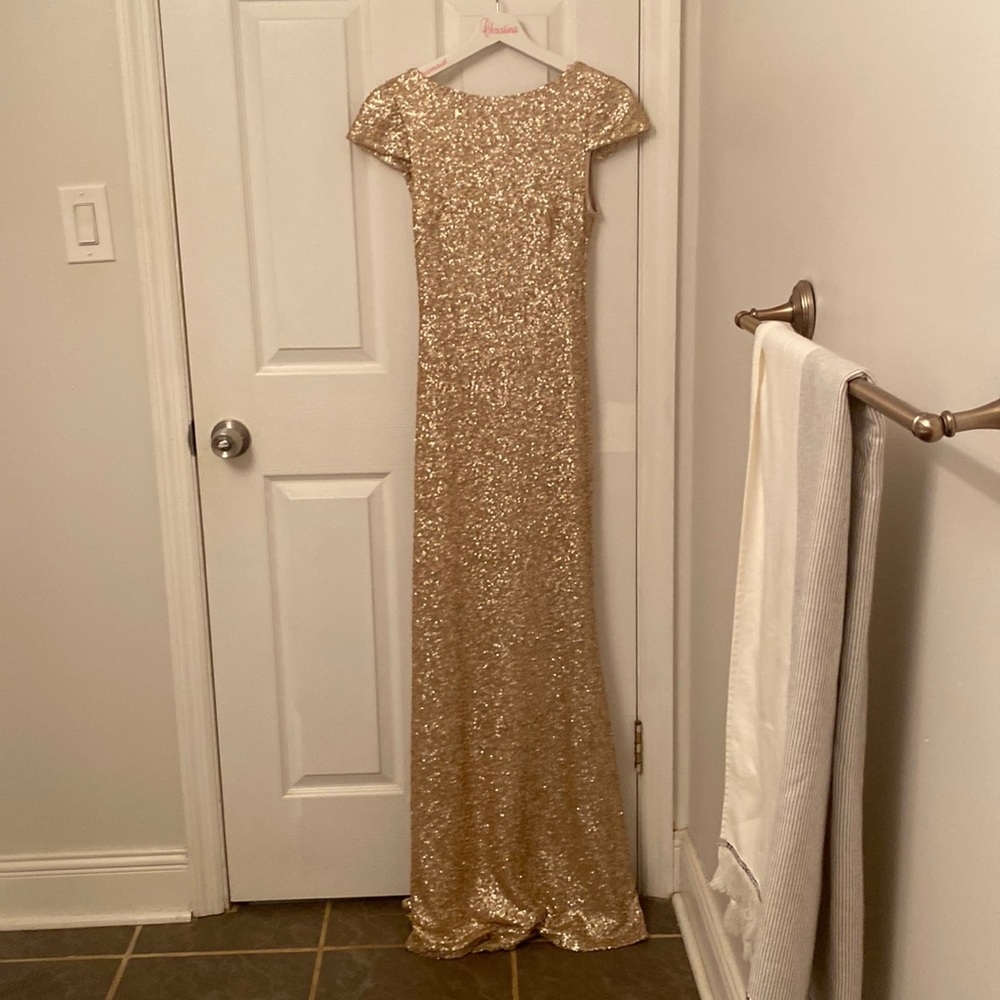 Sorella vita size 10 USA. Normally wear a size 4/6 in other brands. Fits good.